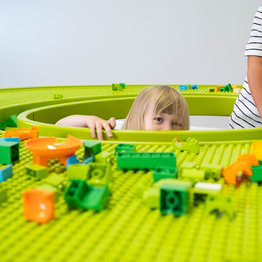 Duplo Table
