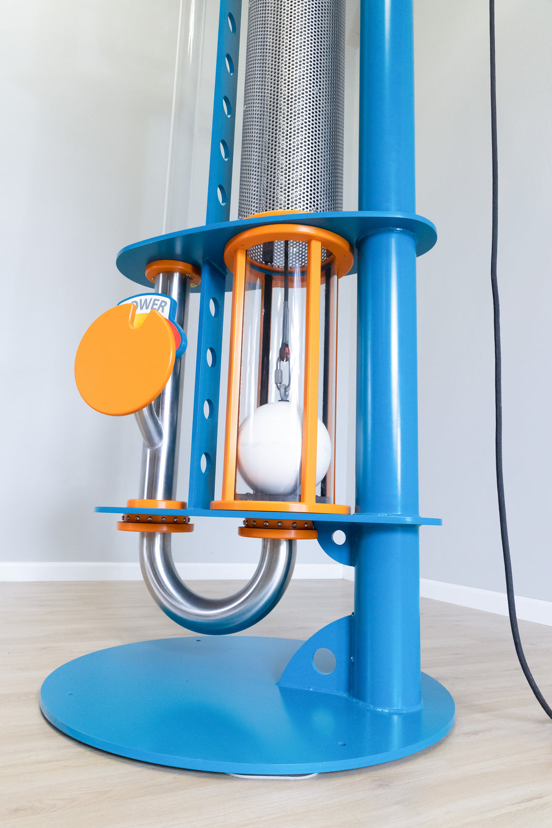 Aerial tennis ball launcher online